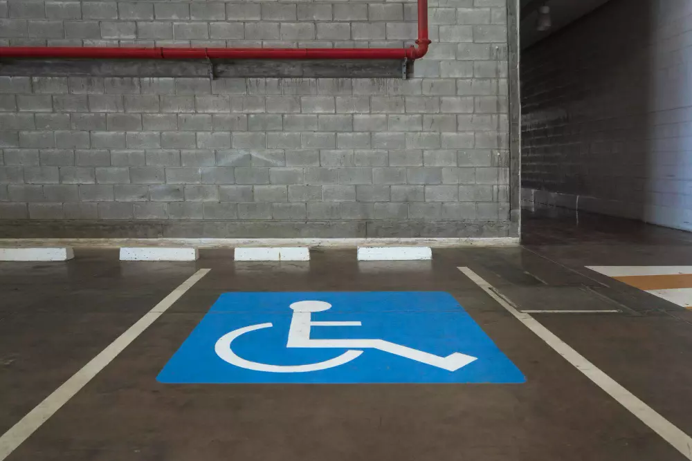 Area Parkir Khusus Disabilitas
