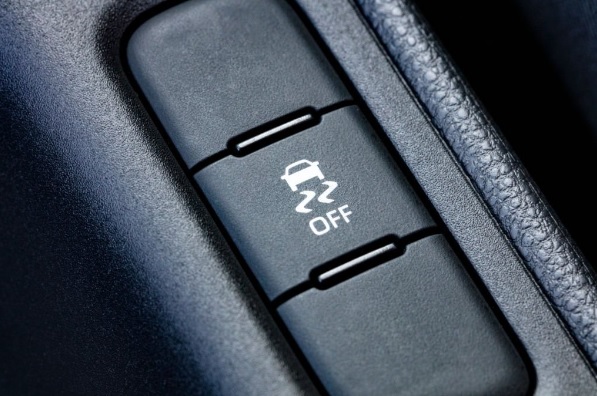 Artikel Hyperlocal | TCS (Traction Control System) pada Mobil: Fungsi ...